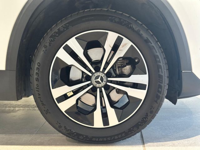 MERCEDES-BENZ GLA 200 usata 23