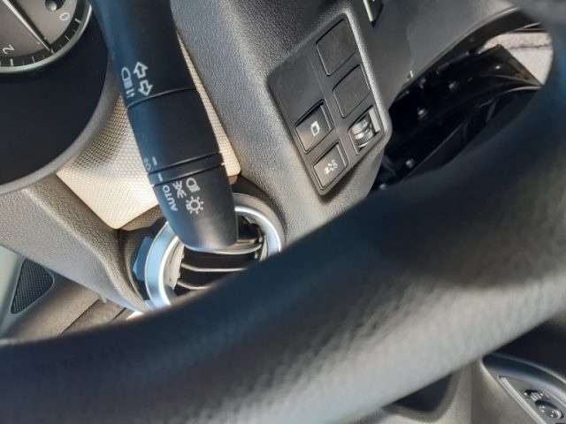 NISSAN Micra usata, con Servosterzo