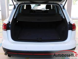 VOLKSWAGEN Touareg usata, con Fari LED