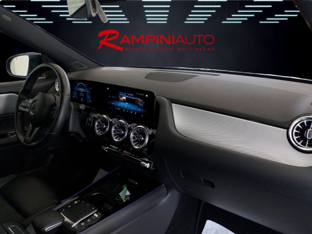 MERCEDES-BENZ GLA 180 usata 18