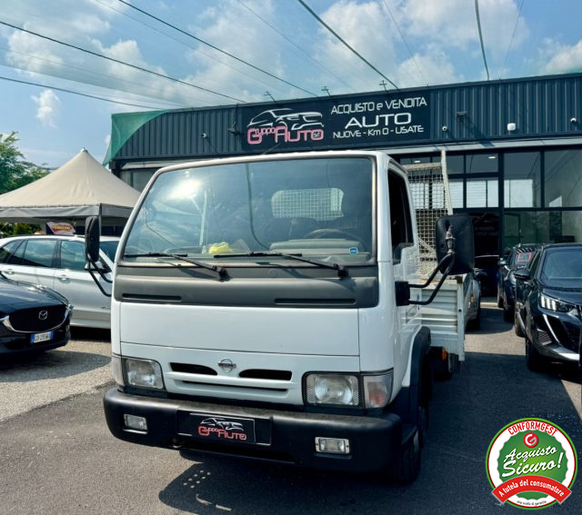NISSAN Cabstar usata, con Autoradio