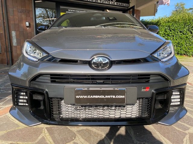 TOYOTA Yaris usata, con ESP