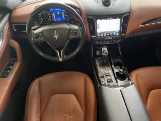 MASERATI Levante usata, con Fendinebbia