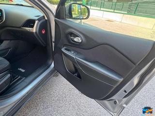 JEEP Cherokee usata 25