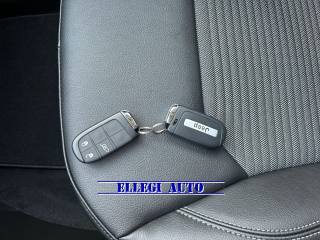 JEEP Compass usata, con Autoradio digitale