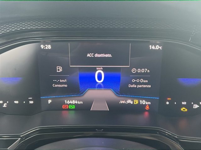 VOLKSWAGEN Taigo usata 12