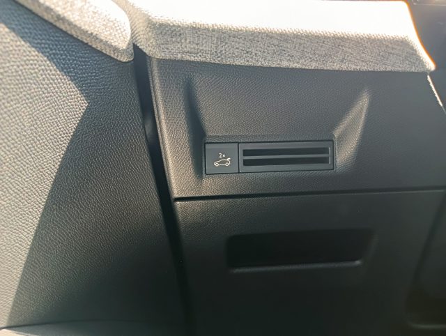 PEUGEOT 3008 usata, con Controllo trazione
