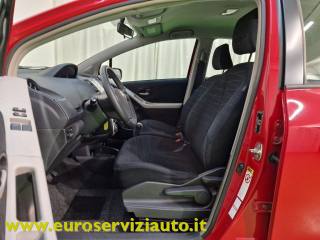 TOYOTA Yaris usata 28