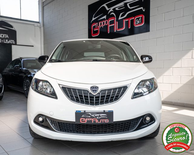 LANCIA Ypsilon usata, con Airbag