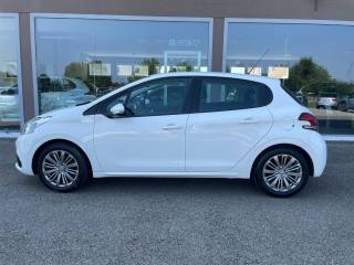 PEUGEOT 208 usata, con Airbag