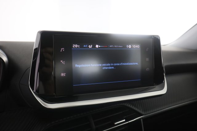 PEUGEOT 2008 usata 9