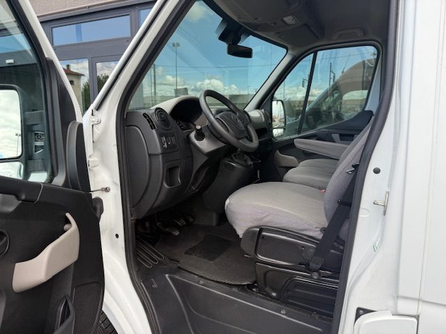 NISSAN NV400 usata, con Fendinebbia