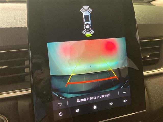 RENAULT Captur usata, con USB