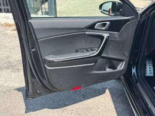 KIA Ceed usata, con Fari LED