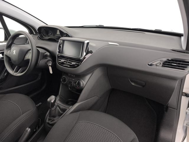 PEUGEOT 208 usata, con Apple CarPlay