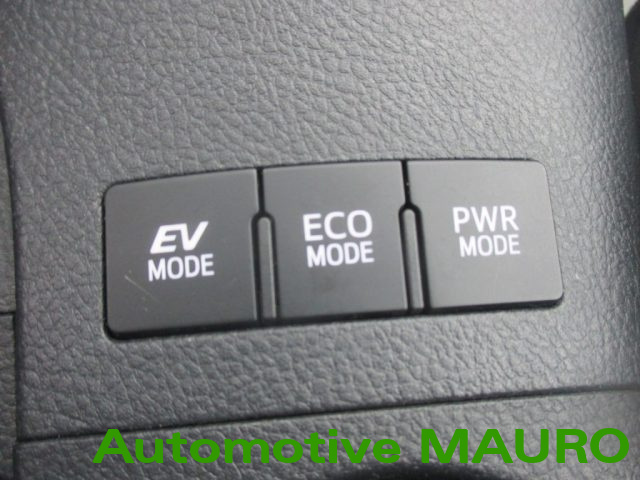 TOYOTA Auris usata 17