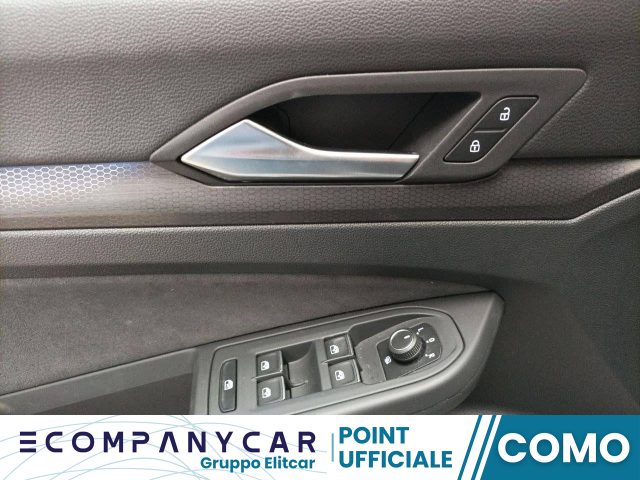VOLKSWAGEN Golf usata, con Touch screen