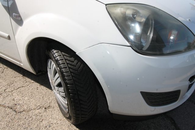 FORD Fiesta usata, con Chiusura centralizzata