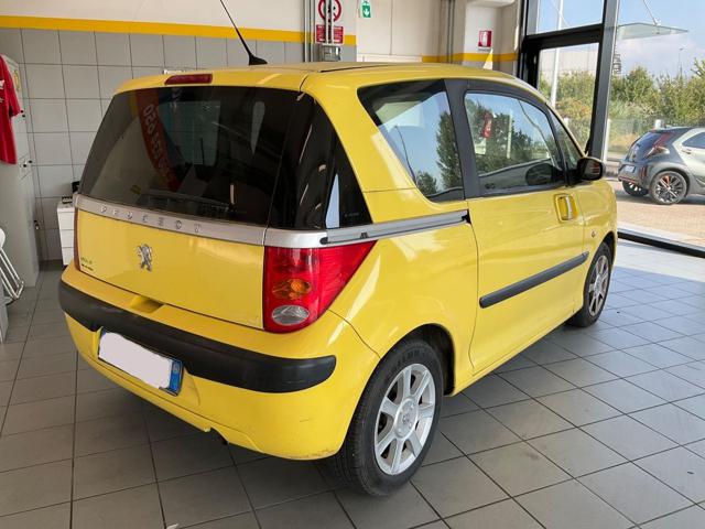 PEUGEOT 1007 usata, con Airbag