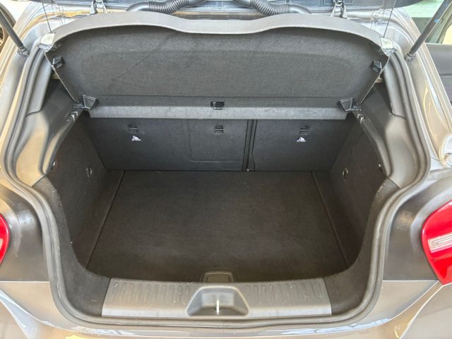 MERCEDES-BENZ A 180 usata, con Boardcomputer