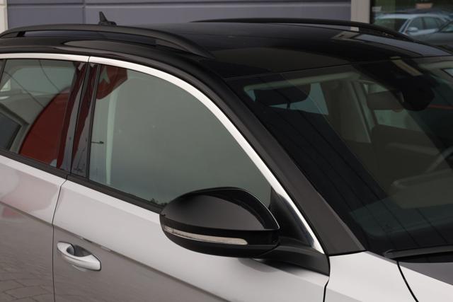 VOLKSWAGEN T-Roc usata, con Specchietto retrovisore con funzione antiabbagliamento