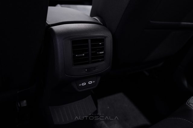 VOLKSWAGEN T-Roc usata, con Specchietti laterali elettrici