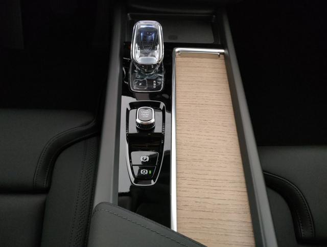 VOLVO XC60 usata, con USB