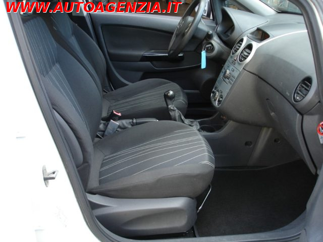OPEL Corsa usata 9