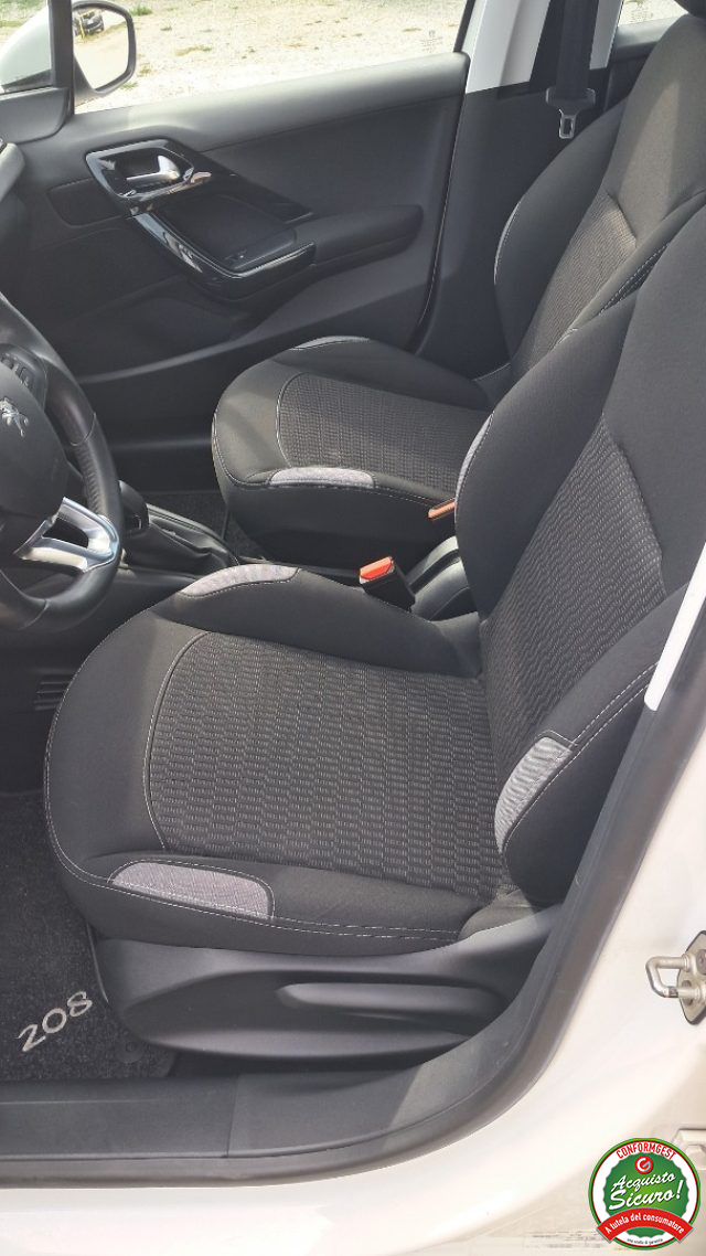 PEUGEOT 208 usata, con Airbag laterali