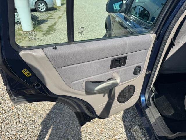 LAND ROVER Freelander usata, con Servosterzo