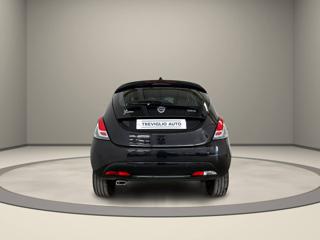 LANCIA Ypsilon usata, con Autoradio