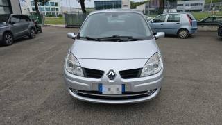 RENAULT Grand Scenic usata, con Airbag