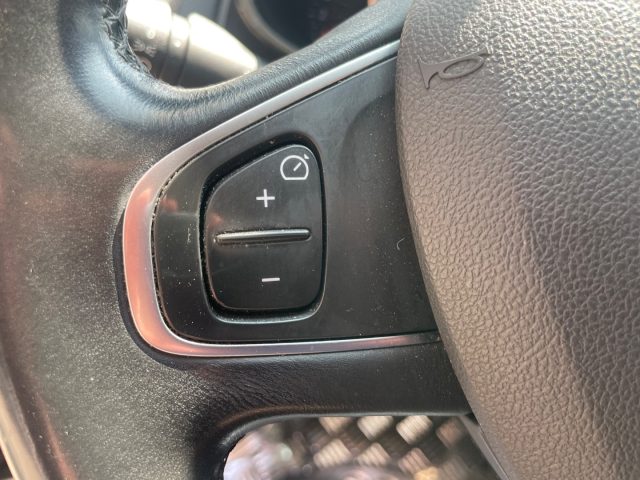 RENAULT Clio usata, con Servosterzo