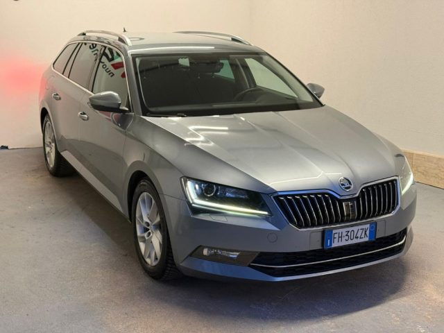 SKODA Superb usata, con Airbag Passeggero