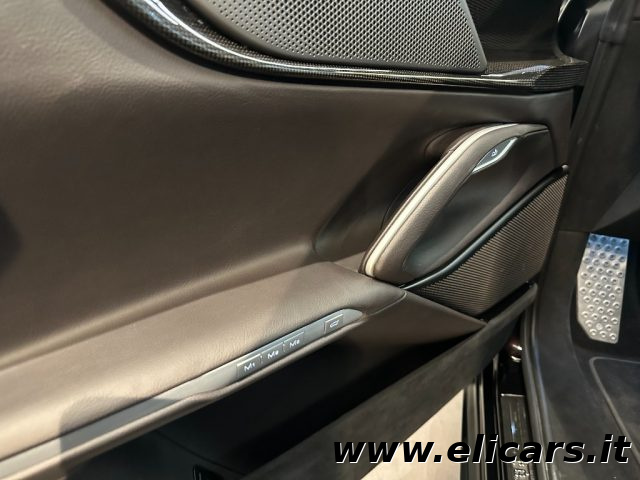 FERRARI Purosangue usata, con ESP