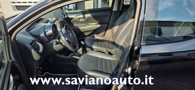 TOYOTA Aygo usata, con Autoradio