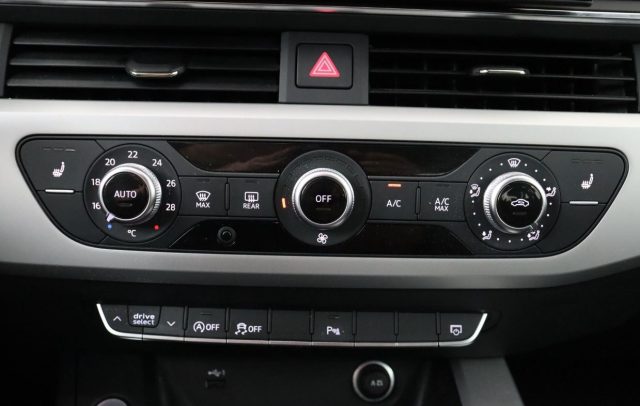 AUDI A4 usata, con Park Distance Control