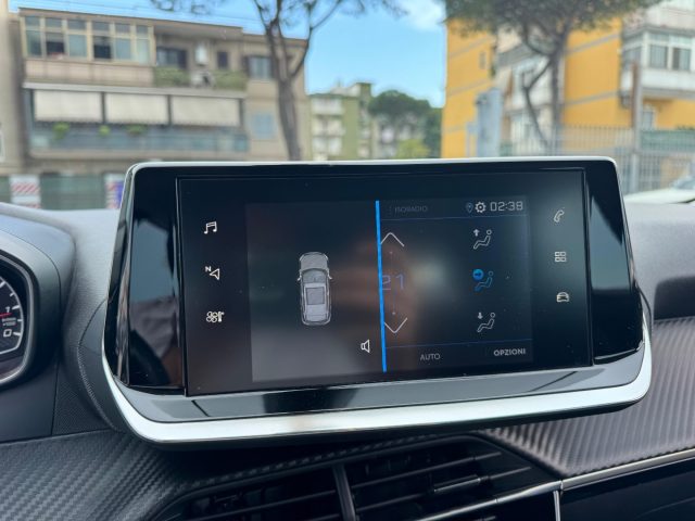 PEUGEOT 2008 usata, con Cruise Control