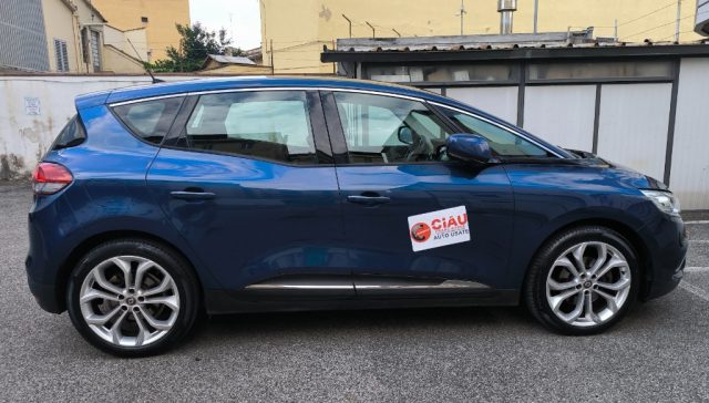 RENAULT Scenic usata, con Cerchi in lega