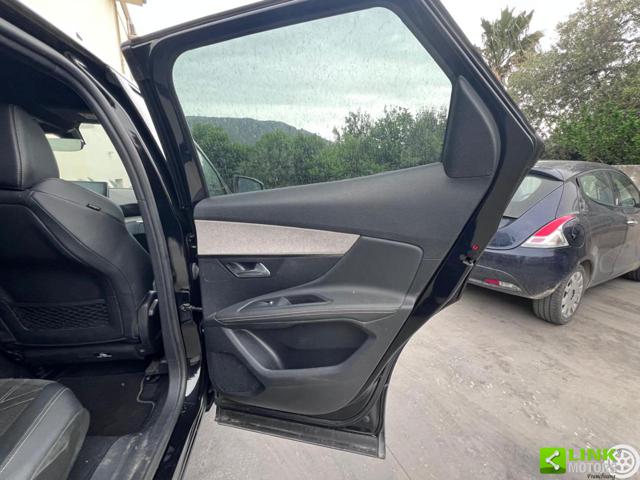 PEUGEOT 3008 usata, con Bracciolo