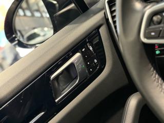 PORSCHE Cayenne usata, con Touch screen