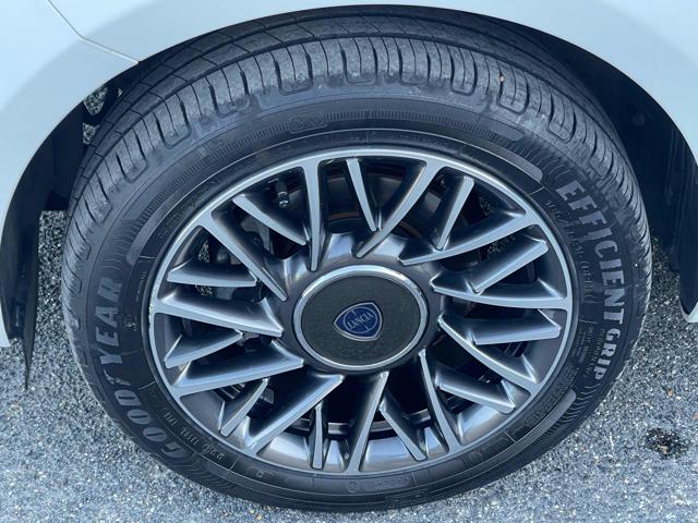 LANCIA Ypsilon usata, con Airbag