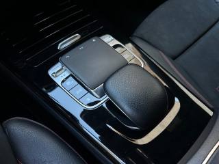MERCEDES-BENZ CLA 200 usata, con Servosterzo