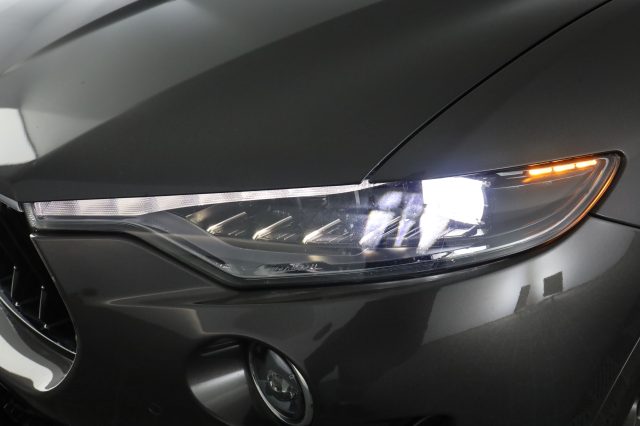 MASERATI Levante usata 8