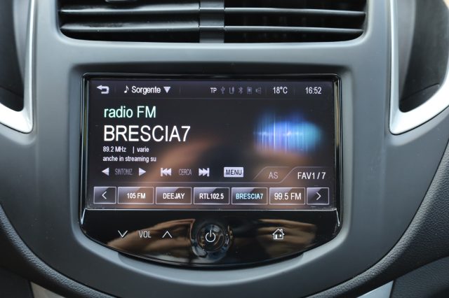 CHEVROLET Trax usata, con Sensori di parcheggio posteriori