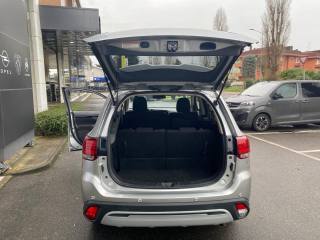 MITSUBISHI Outlander usata, con Servosterzo