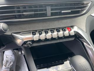 PEUGEOT 3008 usata, con Touch screen