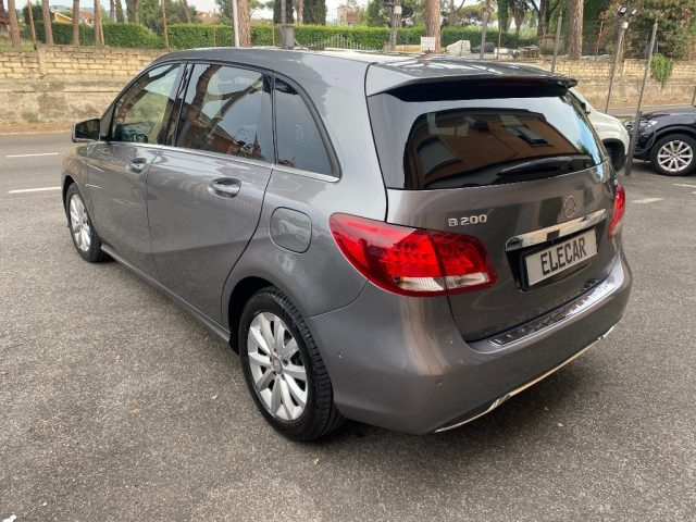 MERCEDES-BENZ B 180 usata, con Airbag