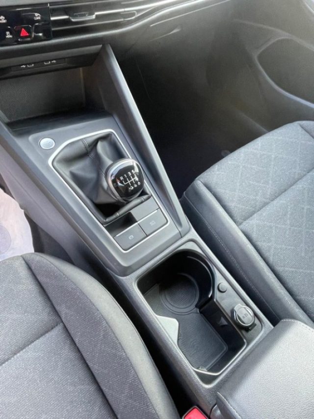 VOLKSWAGEN Golf usata, con Autoradio