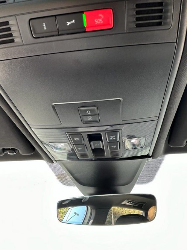 VOLKSWAGEN Tiguan usata, con Sensori di parcheggio anteriori